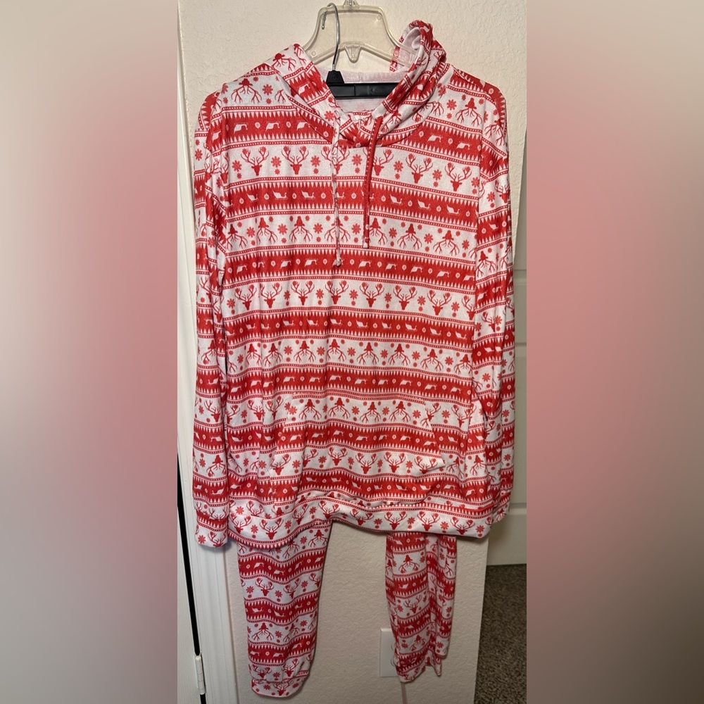 Red and White Women's Pajama Set Size L